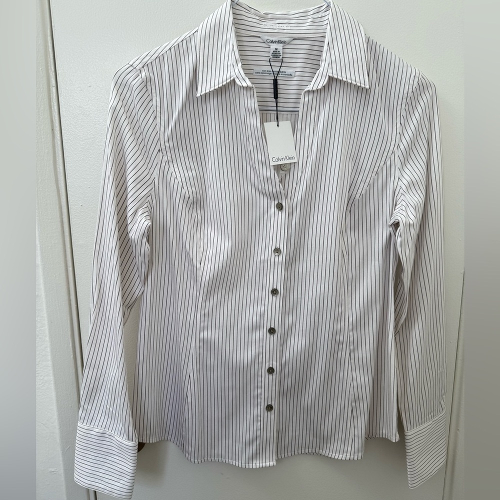 NEW! Calvin Klein Non Iron Essential Fit Shirt in White + Black stripes. +TAGS!